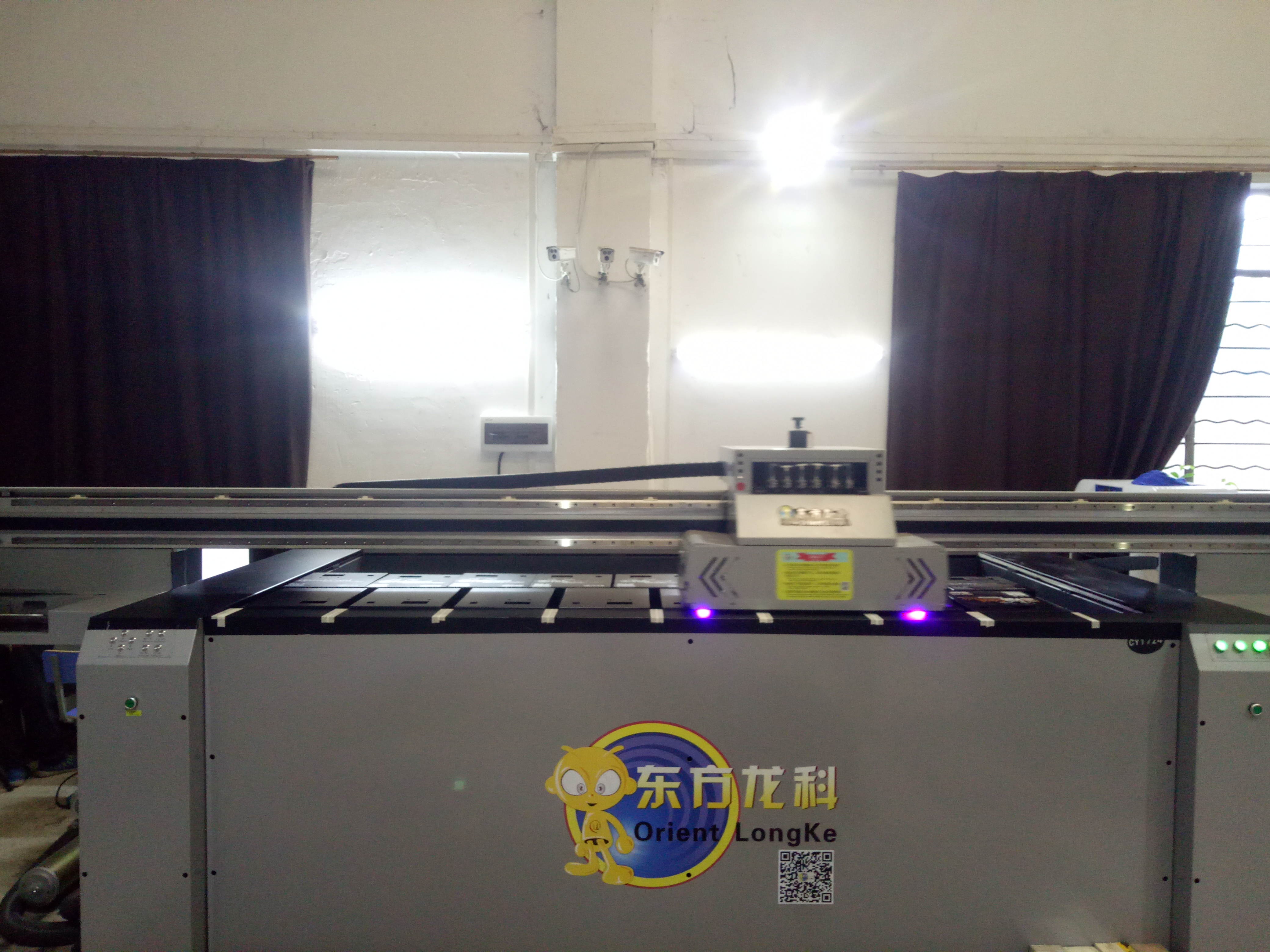 UV平板打印機多少價格才合適？